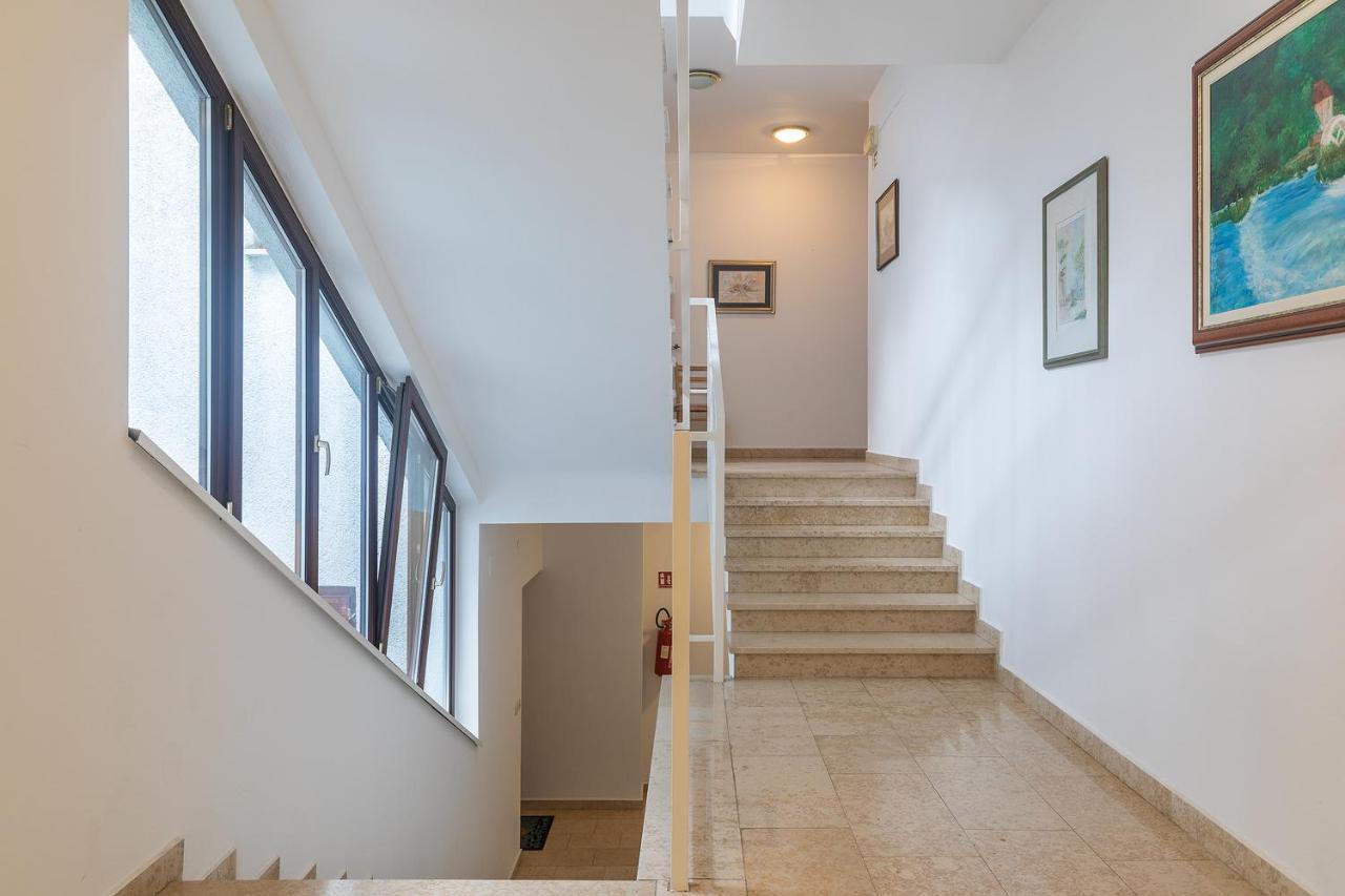 Apartment Little Gallery **** Rovinj Zewnętrze zdjęcie